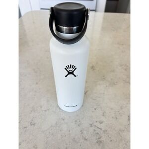 Hydro‎ Flask White 21 Oz Standard Mouth W/Flex Cap Transportable Water Bottle